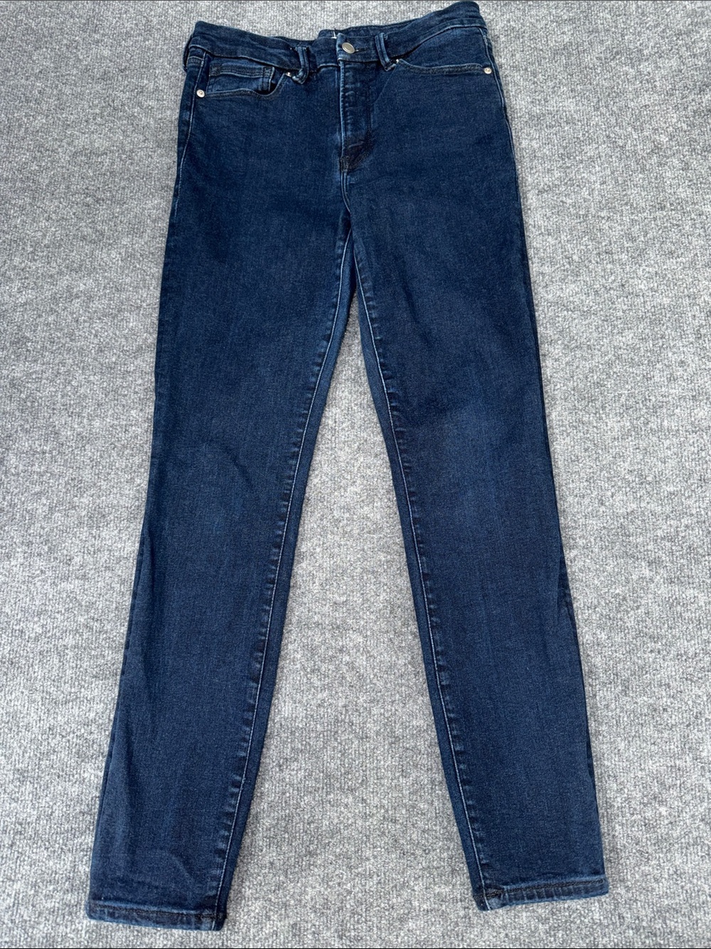 Good American Always Fits skinny jeans